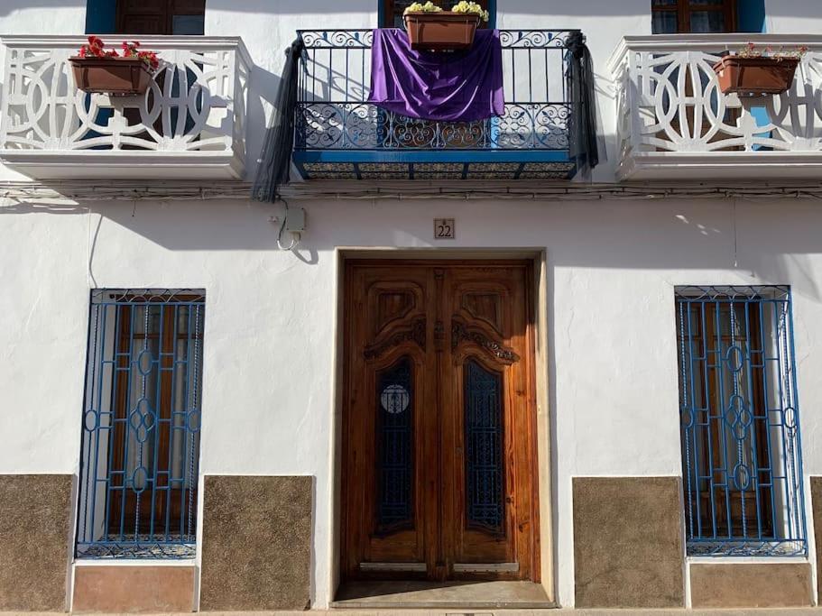 Ca Corrales: Como En La Playa, Pero En El Pueblo Calpe Exterior photo